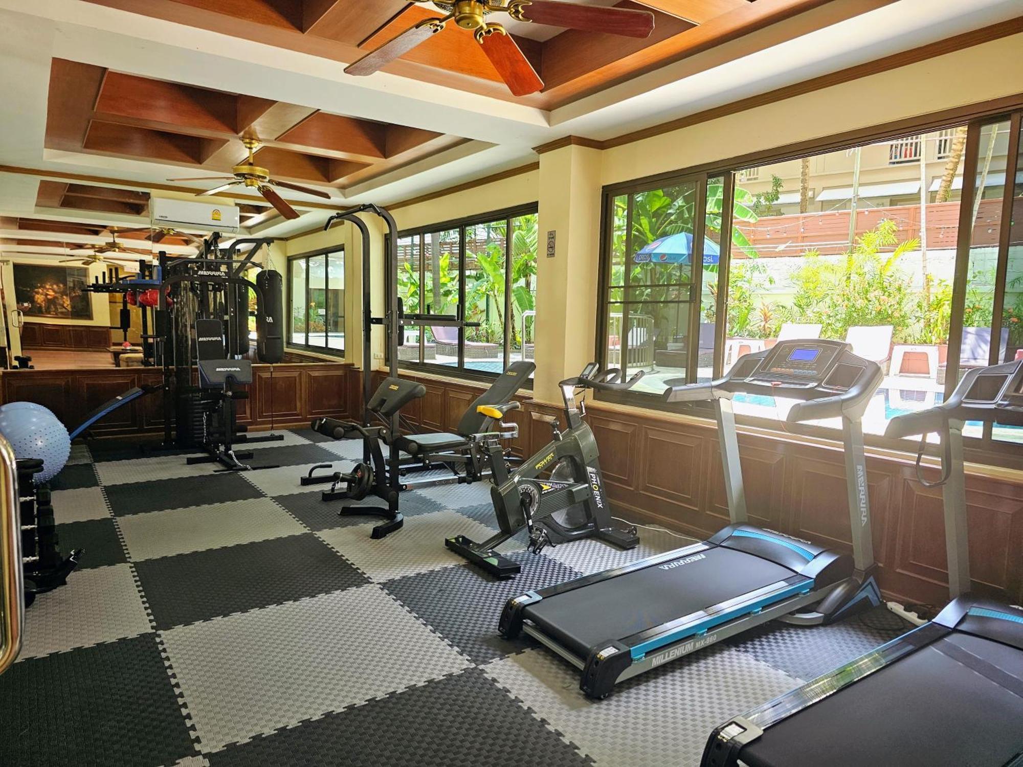 Patong Central Residence & Apartment ภายนอก รูปภาพ