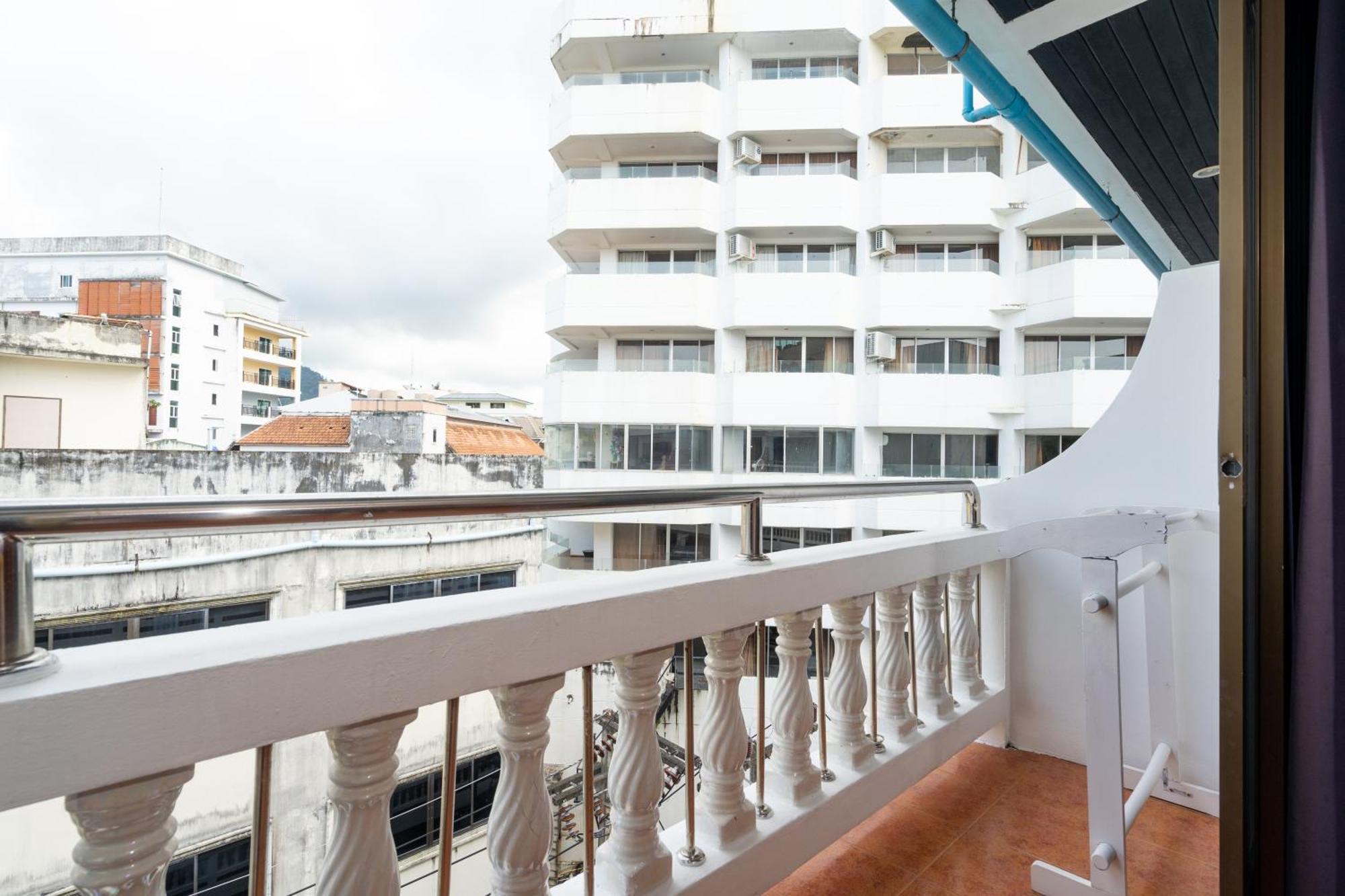 Patong Central Residence & Apartment ภายนอก รูปภาพ