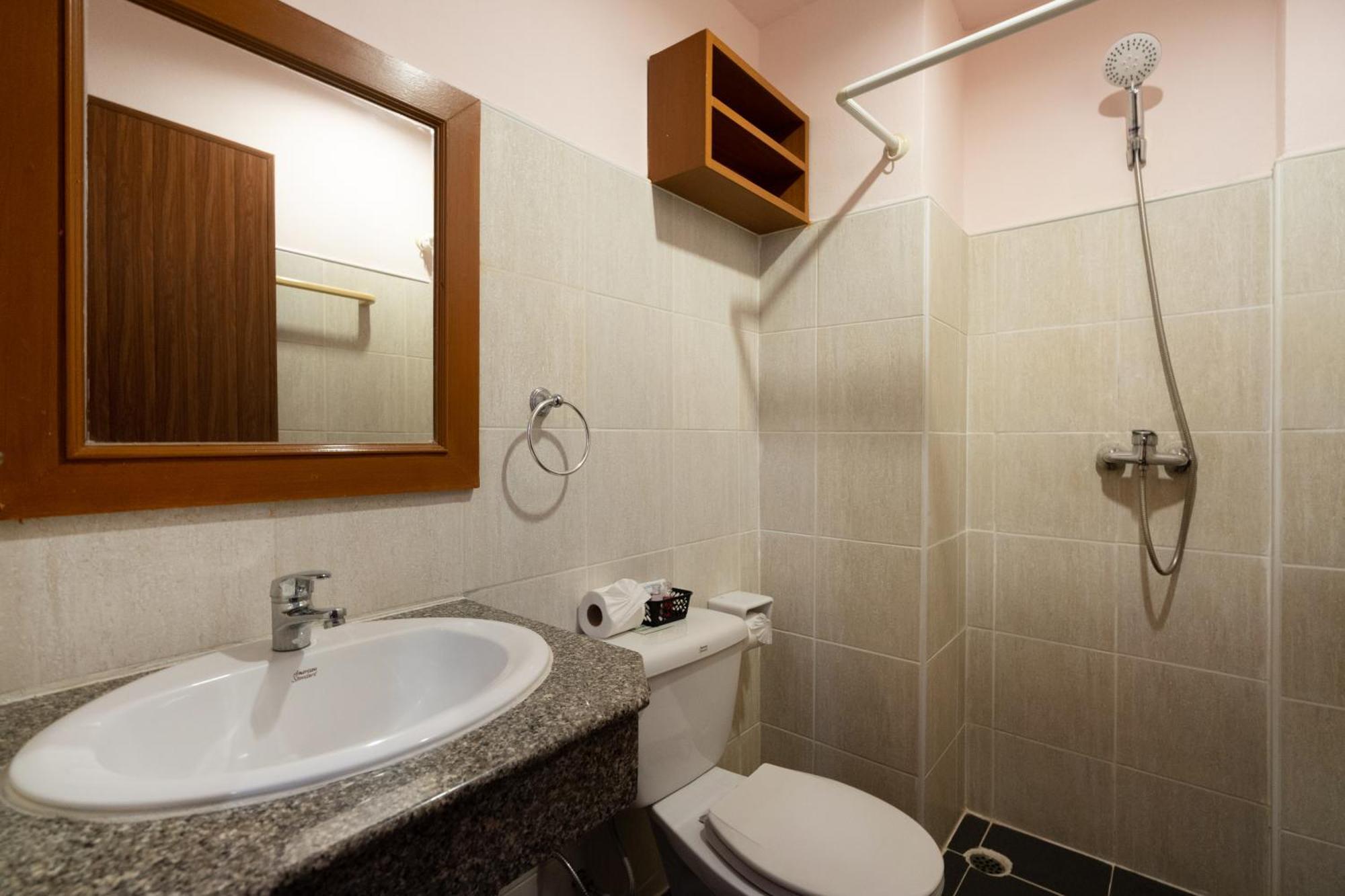 Patong Central Residence & Apartment ภายนอก รูปภาพ